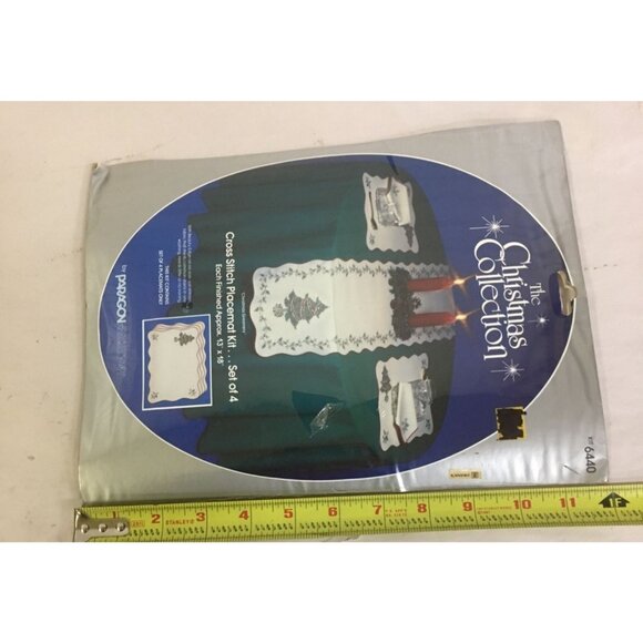 The Christmas Collection PARAGON Cross Stitch Placemat Kit - Picture 4 of 4